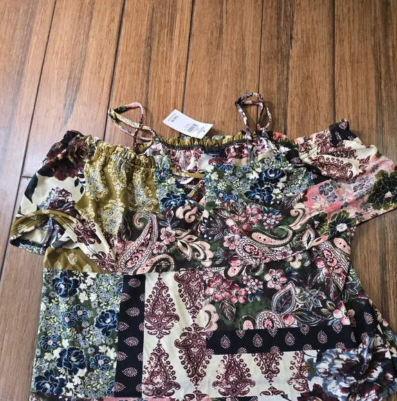 Buckle Vibrant Paisley Women's Blouse Off The Shoulder. Medium In Size. Nwt - Picture 2 of 4